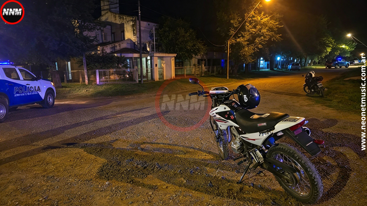 Accidente con fuga en Federal: moto choca a mujer con un niño y huye
